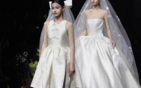 “新⽣代先锋模特”赵铭洋Elena Zhao演绎WANG FENG COUTURE 2025秋冬系列