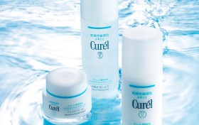 节后肌肤陷入“倦态”？珂润经典润浸保湿系列，筑牢屏障稳回好状态